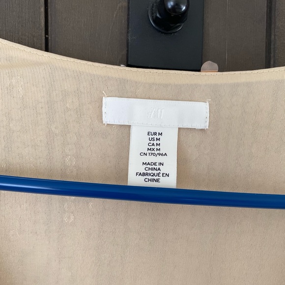 H&M Wrap Gold Sequin Dress - Picture 3 of 9